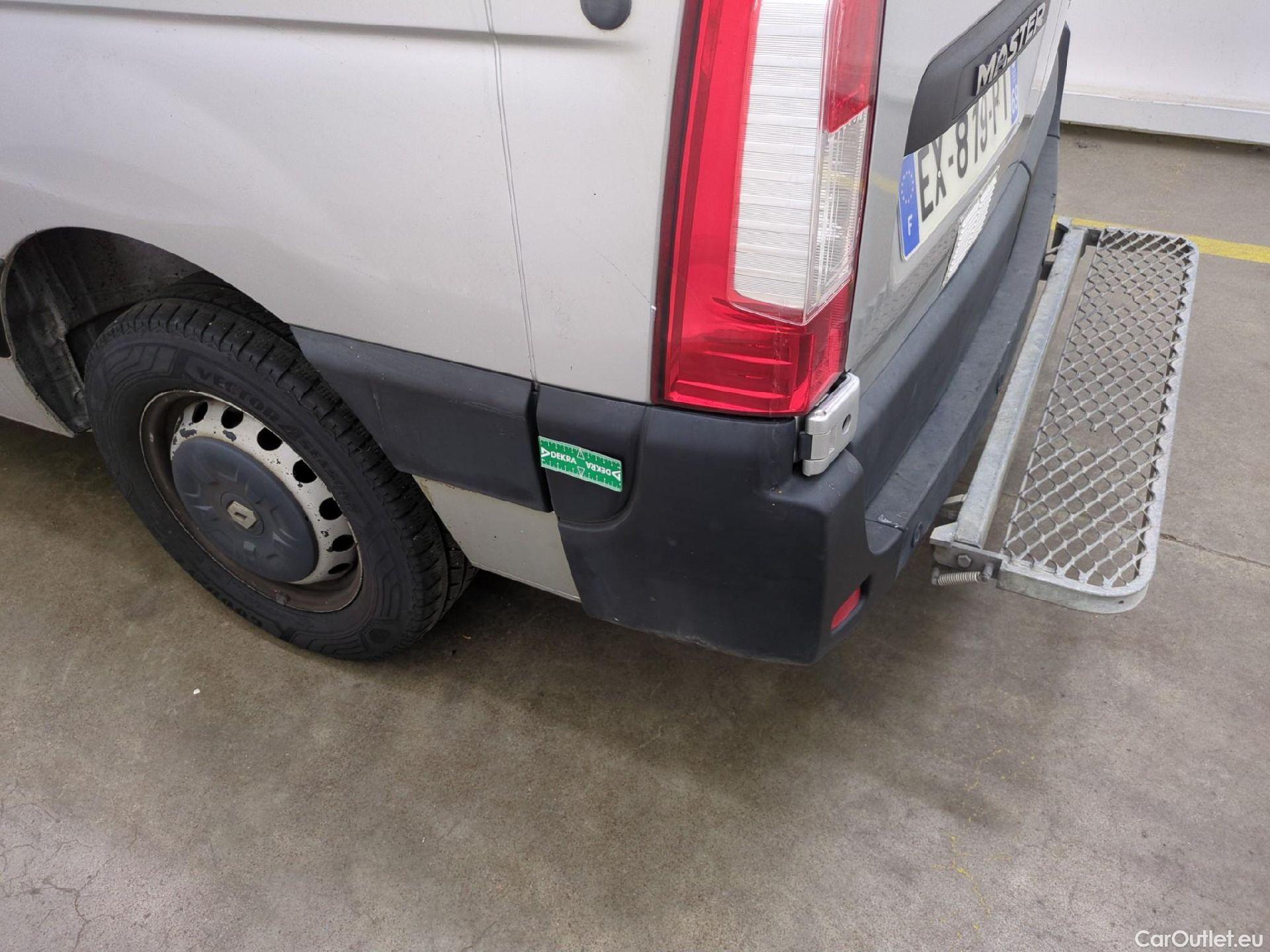  Renault  Master RENAULT  VU 4p Fourgon FG GCf Trac F3500 L1H2 Energy dCi 145 E6 #56