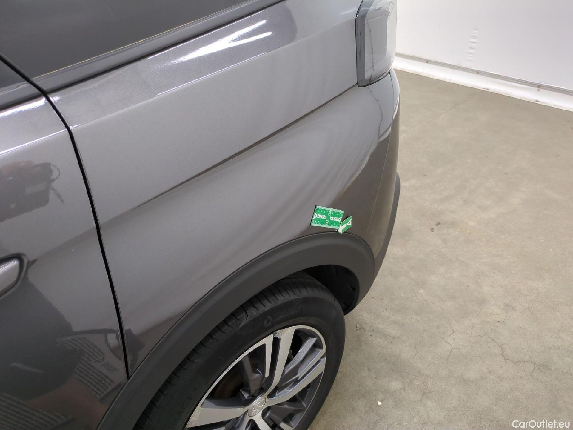  Peugeot  5008  Allure Pack 1.5 HDi 130CV BVA8 7 Sieges E6d #47