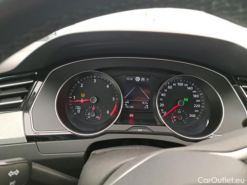  Volkswagen  Passat  Berline Business 1.6 TDI 120CV BVA7 E6dT #26
