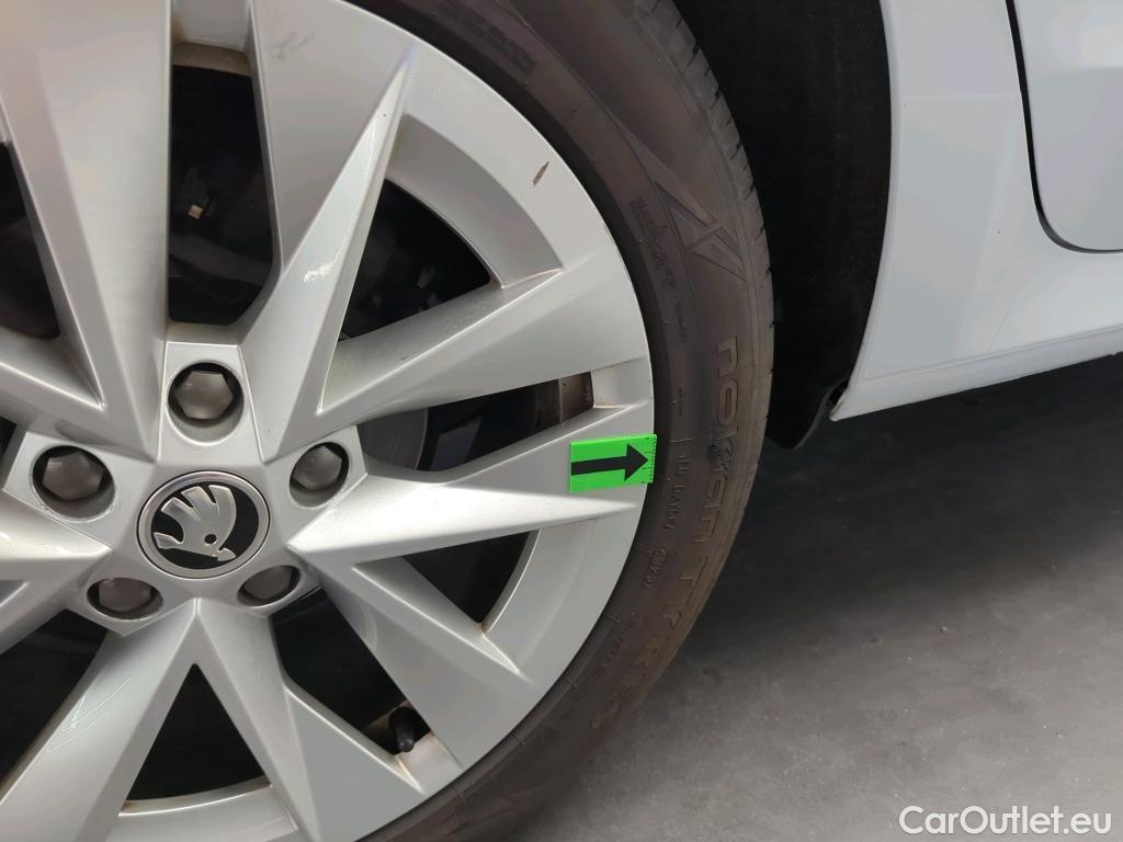  Skoda  Octavia 2.0 TDI 150CP Ambition DSG #23