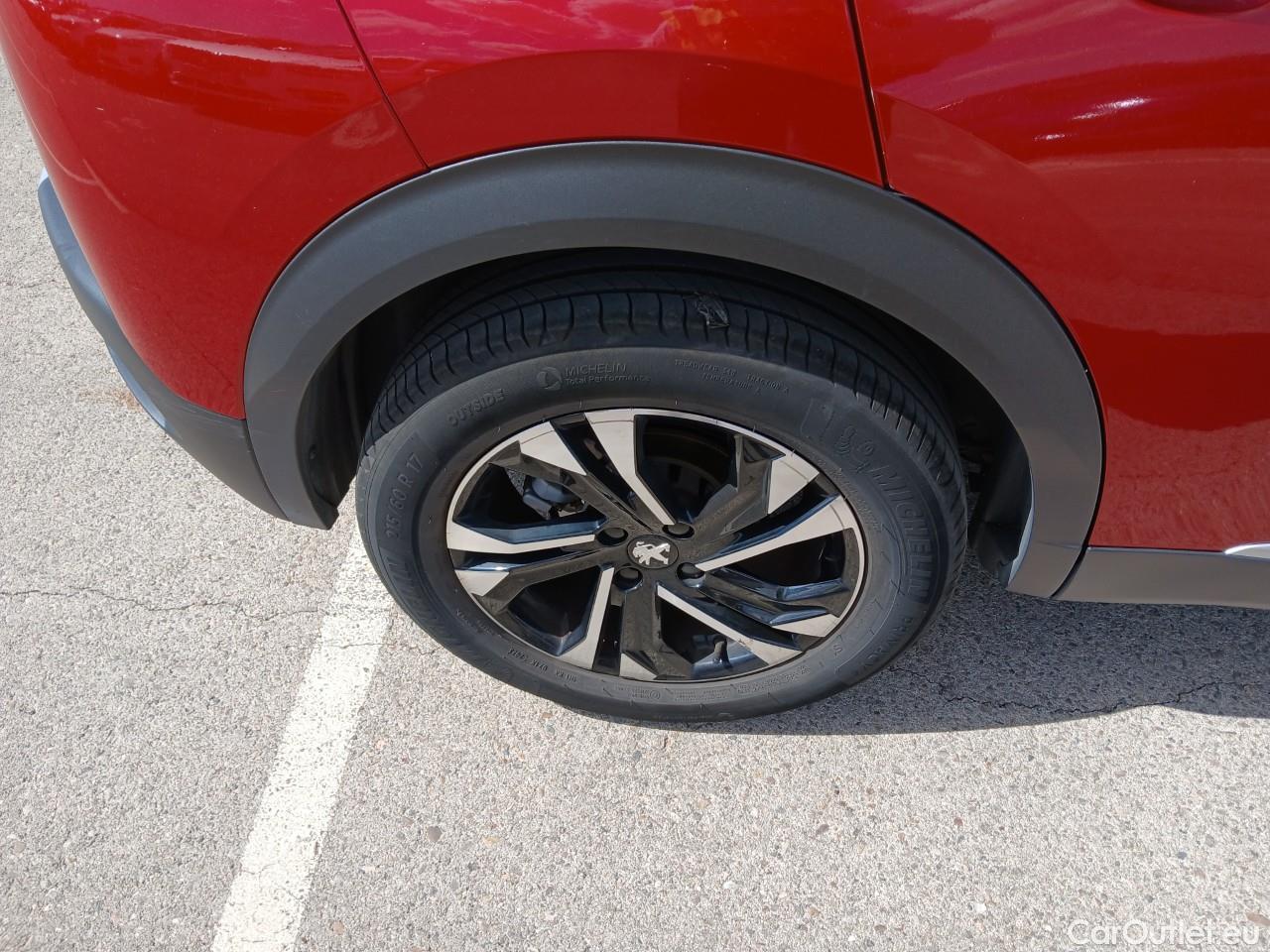  Peugeot  2008  Allure 1.2 PureTech 130CV MT6 E6d #17
