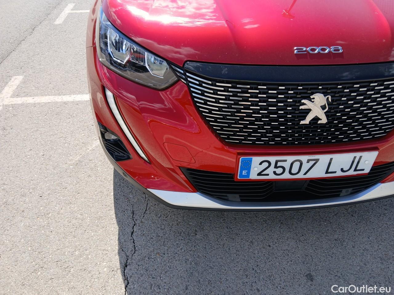  Peugeot  2008  Allure 1.2 PureTech 130CV MT6 E6d #20