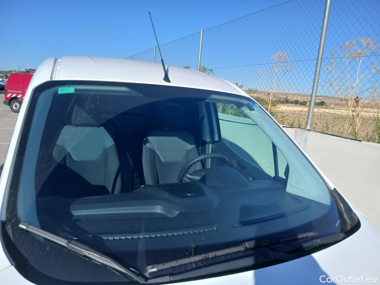  Ford  Transit  Courier Ambiente 1.5 TDCi 75CV MT5 E6 #13
