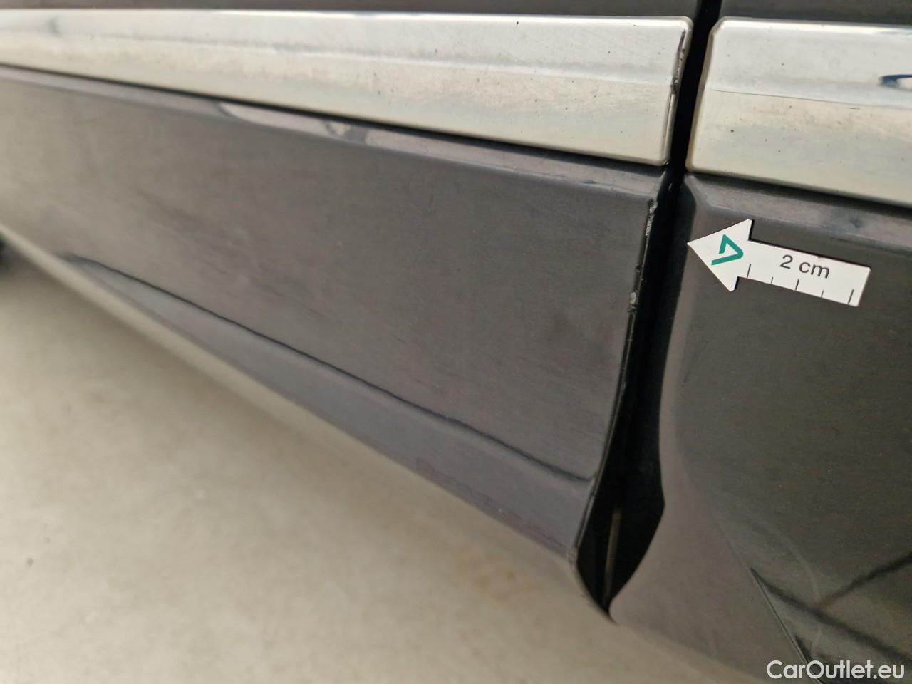  Volkswagen  Tiguan R-Line 2,0 TDI SCR DSG 4Mot #3