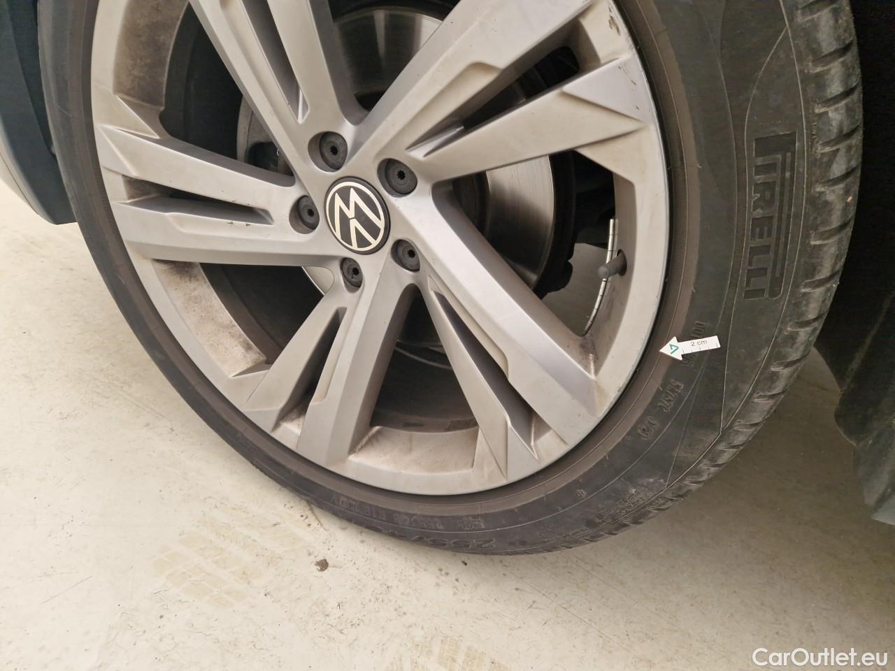  Volkswagen  Tiguan R-Line 2,0 TDI SCR DSG 4Mot #7