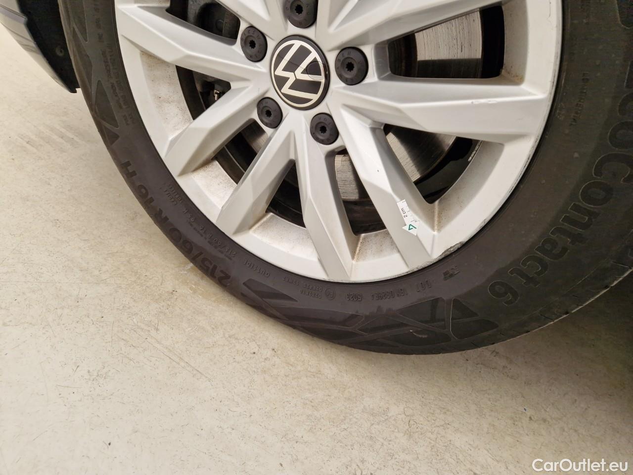  Volkswagen  Passat Comfortline 2.0 TDI DSG 150 CP #11