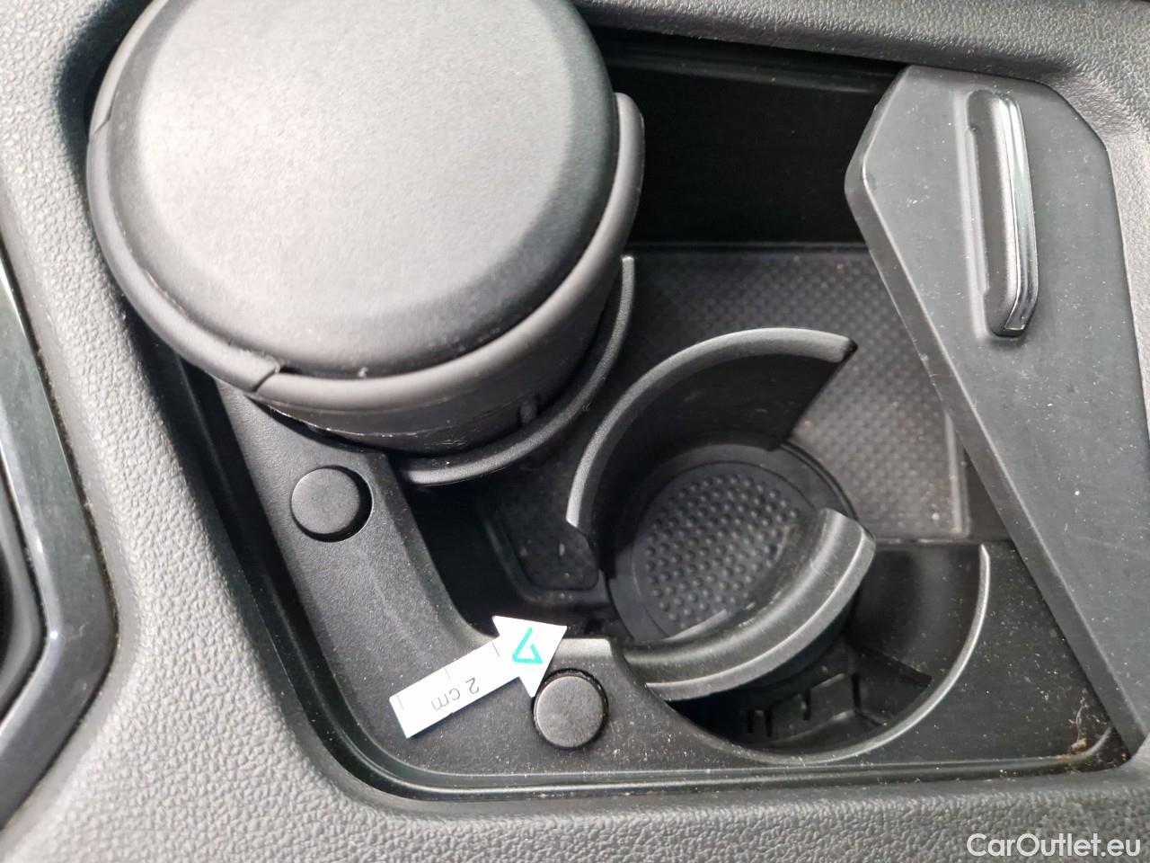  Volkswagen  Tiguan R-Line 2,0 TDI SCR DSG 4Mot #45