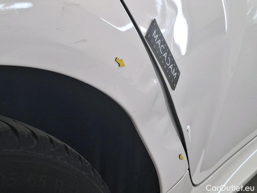  Toyota  Yaris  Hybride Affaires / 2019 / 5P / Berline / VU 1.5 Hybride 116h Dynamic Business #2