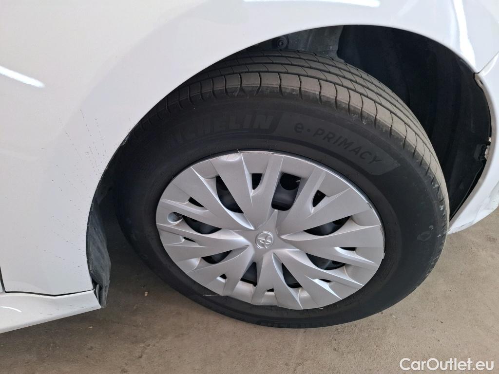  Toyota  Yaris  Hybride Affaires / 2019 / 5P / Berline / VU 1.5 Hybride 116h Dynamic Business #25