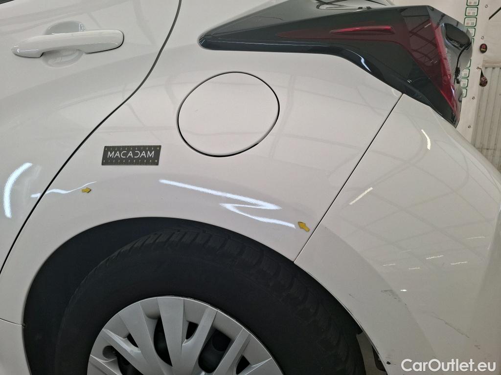 Toyota  Yaris  Hybride Affaires / 2019 / 5P / Berline / VU 1.5 Hybride 116h Dynamic Business #9
