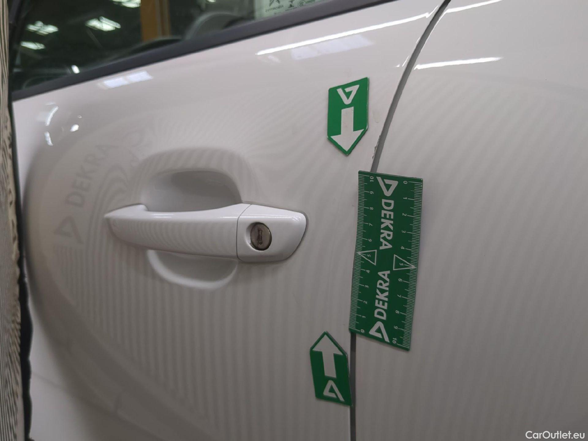  Citroen  C3 CITROEN  / 2016 / 5P / Berline PureTech 82 S&S BVM Feel Business #21