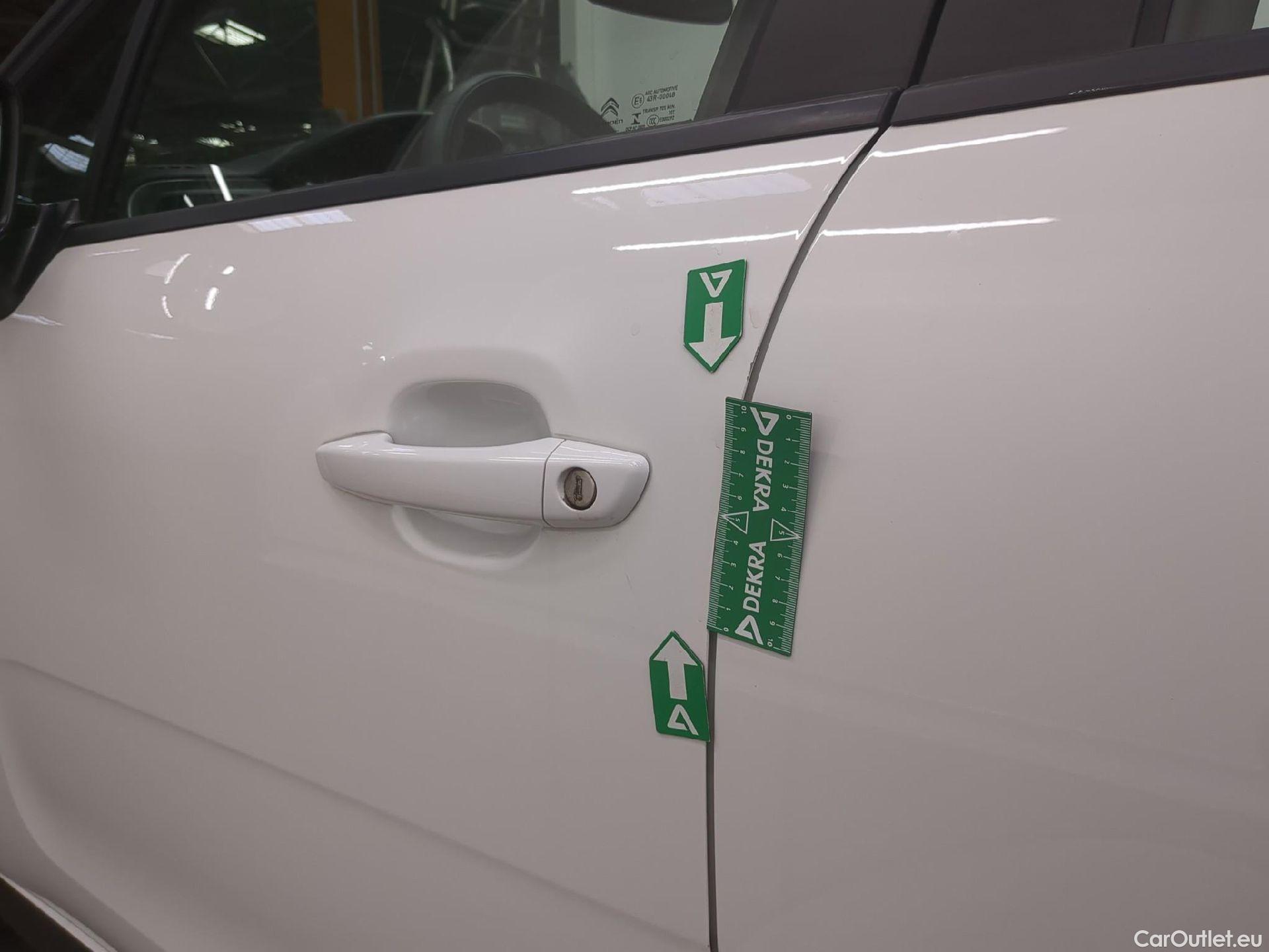  Citroen  C3 CITROEN  / 2016 / 5P / Berline PureTech 82 S&S BVM Feel Business #20