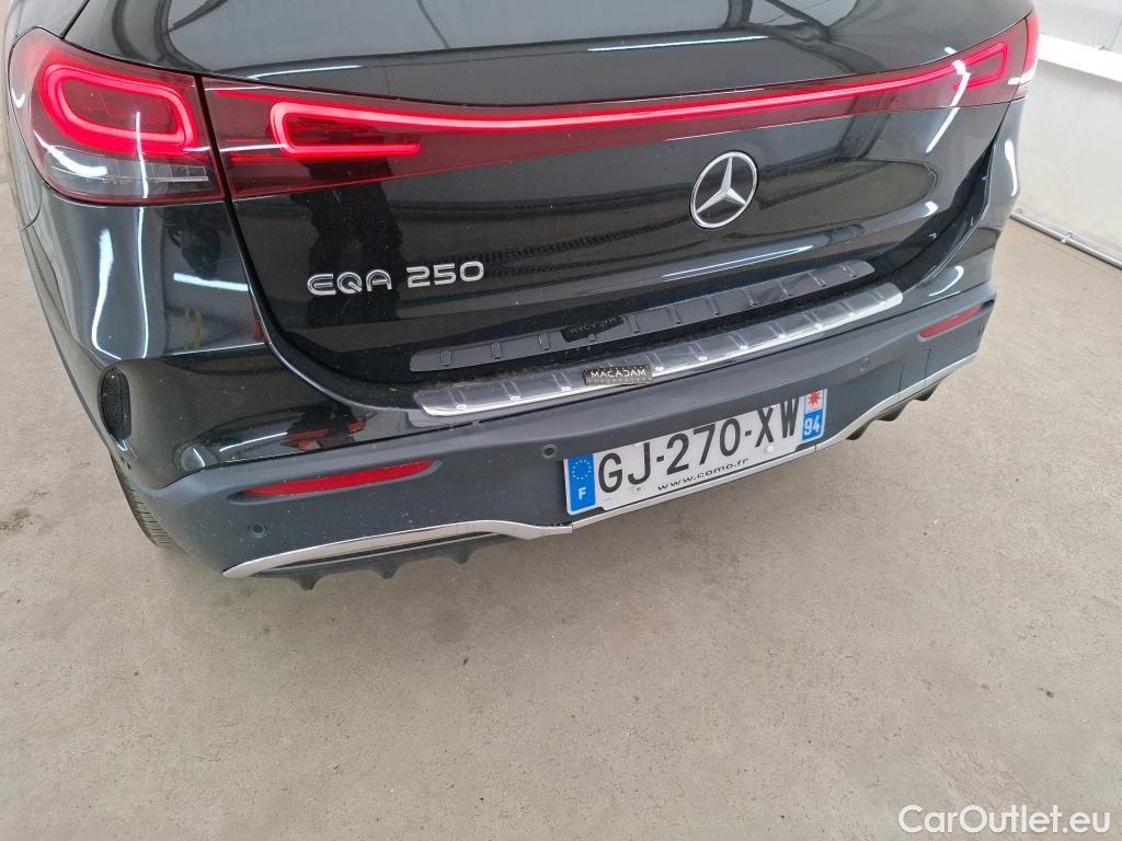  Mercedes  EQA MERCEDES-BENZ  / 2021 / 5P / SUV  250 AMG Line #1