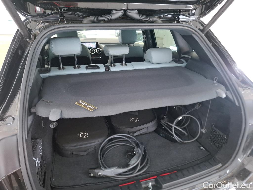 Mercedes  GLA MERCEDES-BENZ  / 2020 / 5P / SUV  250 e BUSINESS LINE DCT #10