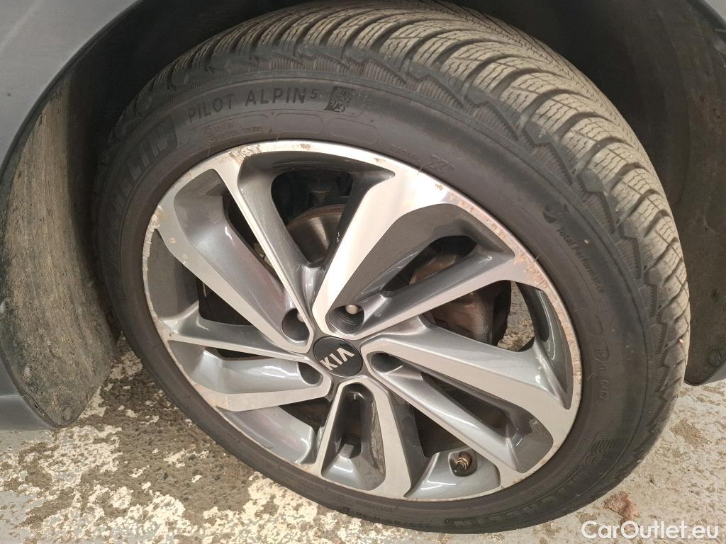  KIA  Niro KIA  5p Berline 1.6 GDI 105 ISG HYBRIDE DESIGN DCT6 #10