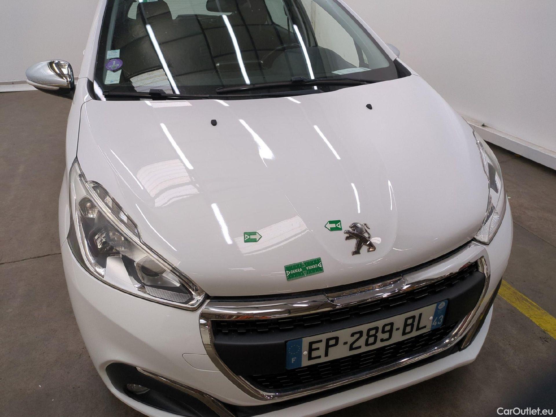  Peugeot  208  Allure Business 1.2 PureTech 110CV BVM5 E6 #15