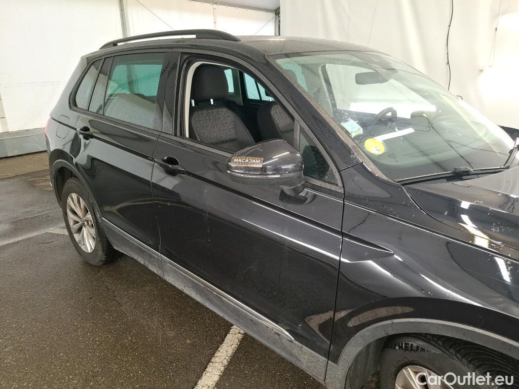  Volkswagen  Tiguan VOLKSWAGEN  / 2020 / 5P / SUV 2.0 TDI 150 DSG7 Life Business #25