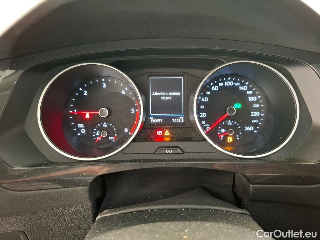  Volkswagen  Tiguan VOLKSWAGEN  / 2020 / 5P / SUV 2.0 TDI 150 DSG7 Life Business #27