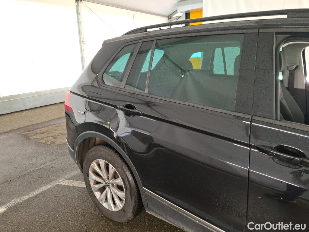  Volkswagen  Tiguan VOLKSWAGEN  / 2020 / 5P / SUV 2.0 TDI 150 DSG7 Life Business #1