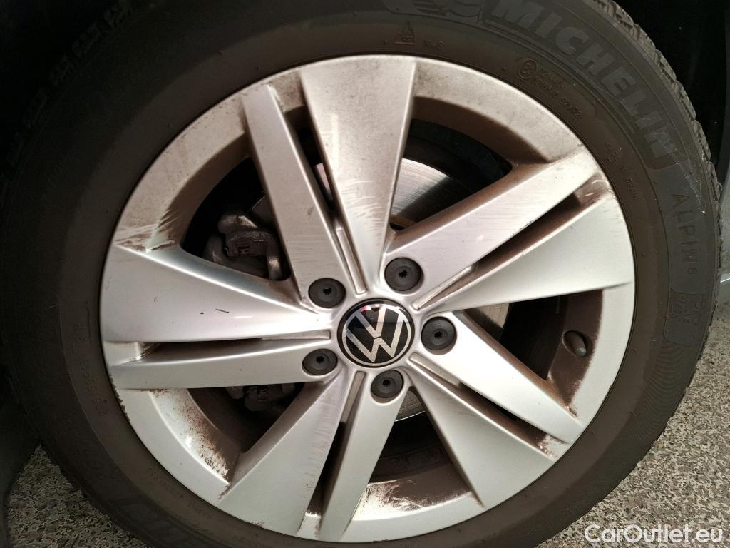  Volkswagen  Golf  VOLKSWAGEN  2020  5P  Berline 2 0 TDI SCR 115 DSG7 Life Busi #24