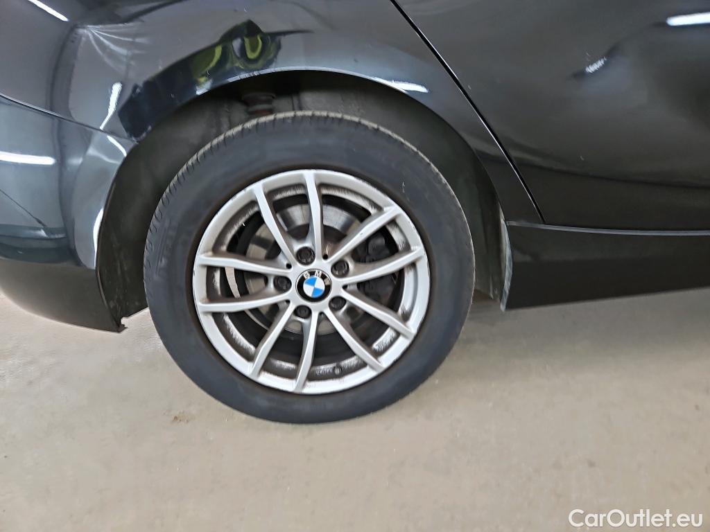  Bmw  Serie 1 Série 1 Berline 118d Sport 2.0 150CV BVA8 E6 #27