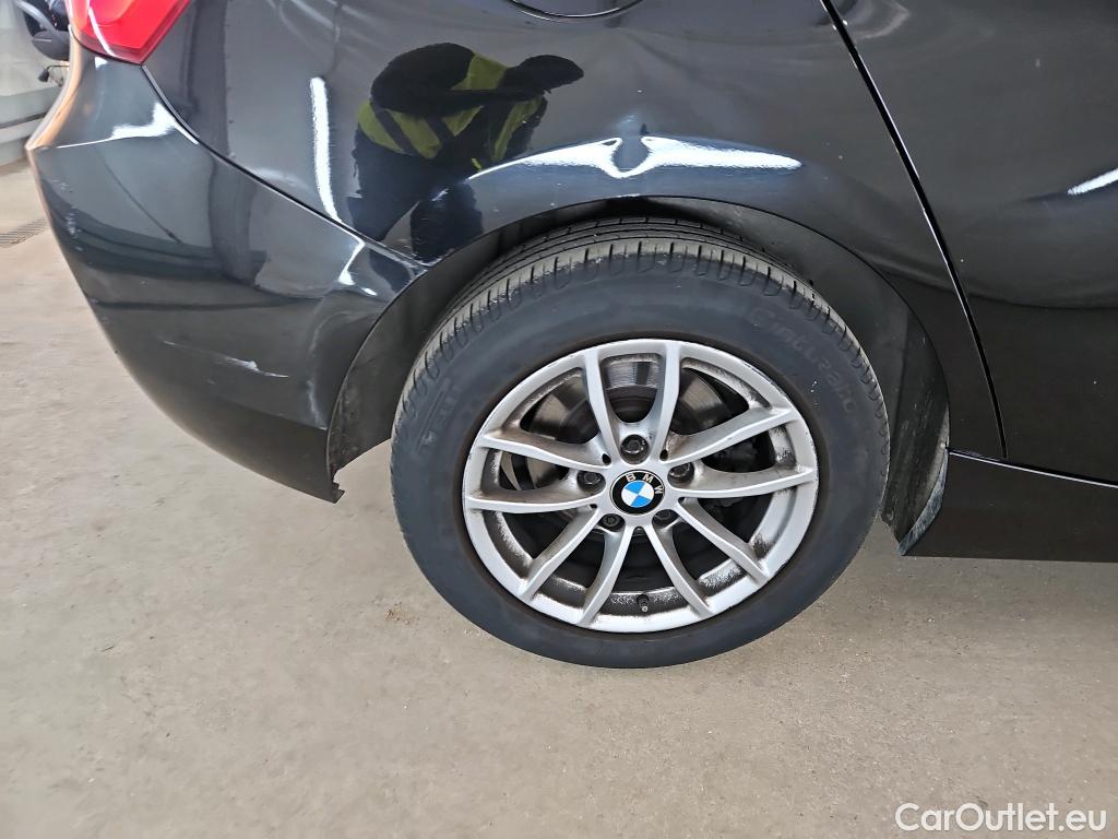  Bmw  Serie 1 Série 1 Berline 118d Sport 2.0 150CV BVA8 E6 #24