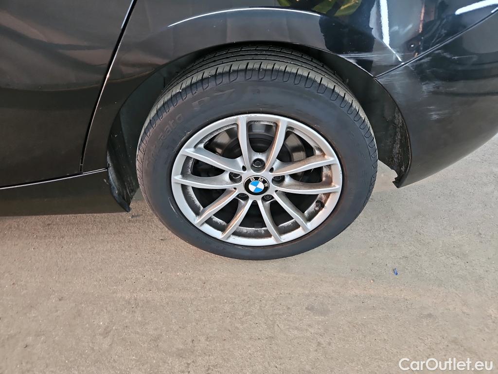  Bmw  Serie 1 Série 1 Berline 118d Sport 2.0 150CV BVA8 E6 #53
