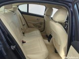 Bmw  Serie 3 BMW 3 Serie Sedan 320iA 4d #30