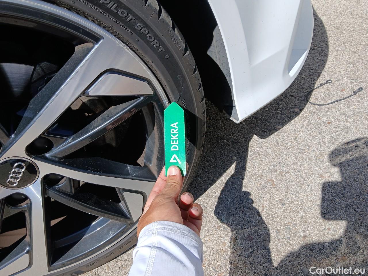  Audi  A3 AUDI  / 2016 / 5P / berlina con portón Sportback ALL-IN ed 35 TFSI 110kW S tron(SP) #12