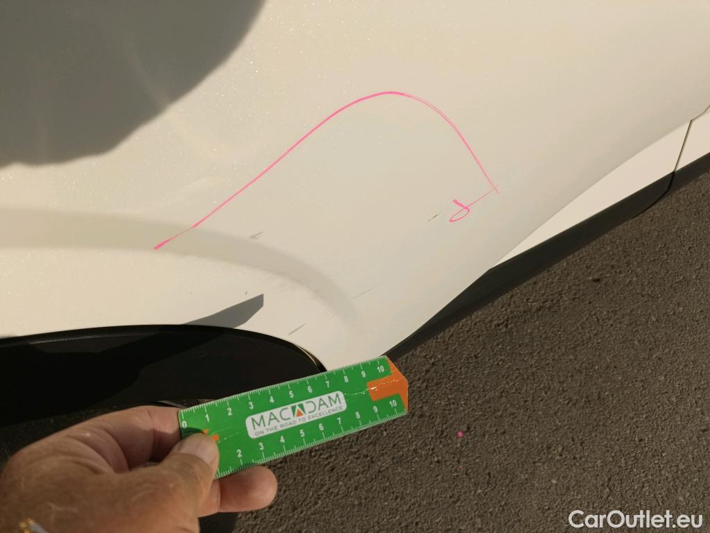  Land Rover  Discovery NISSAN QASHQAI / 2021 / 5P / todoterreno DIG-T 116kW mHEV Xtronic Premiere Edit.(SL) #8