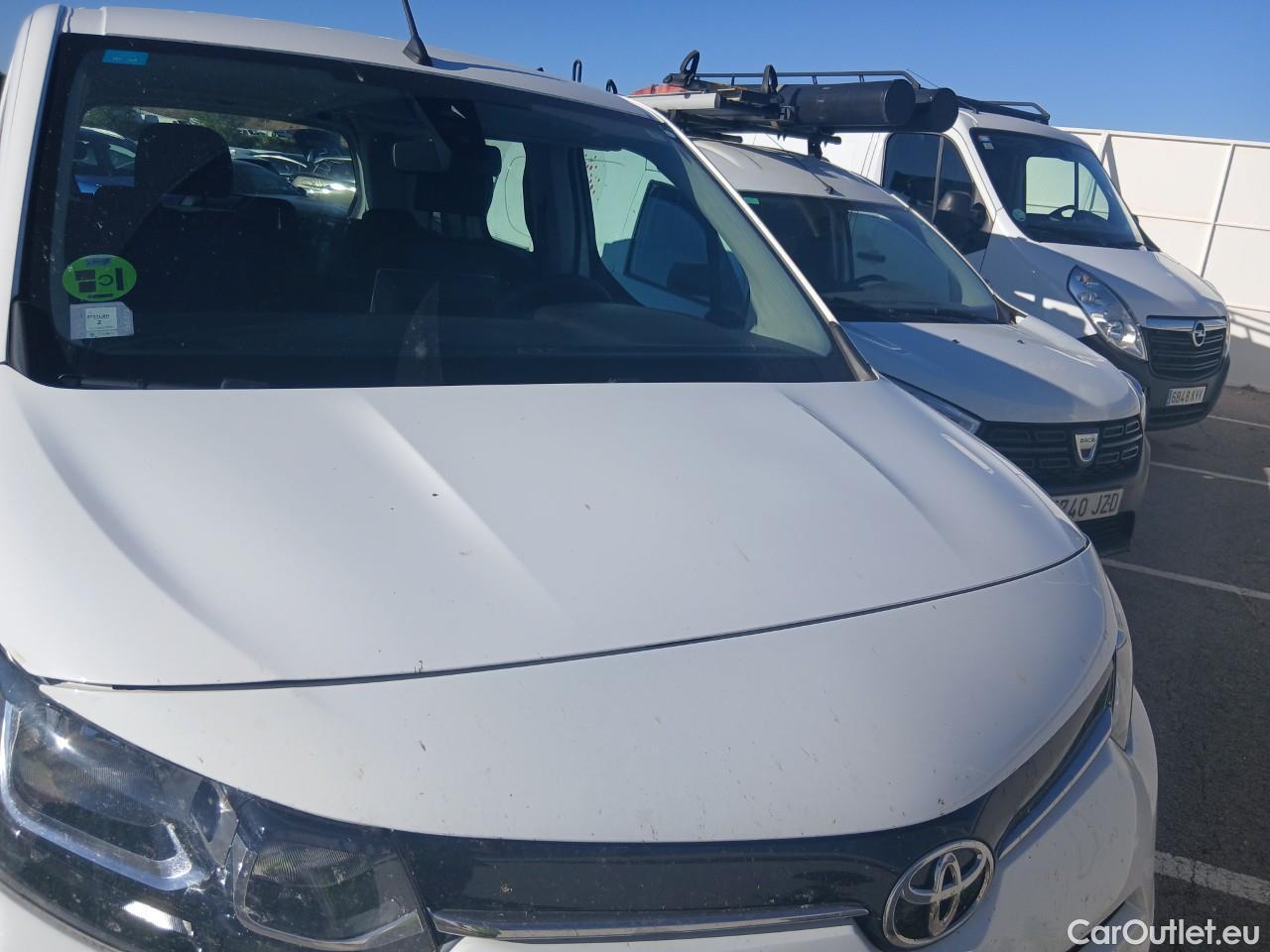  Citroen  Berlingo TOYOTA Proace City / 2020 / 5P / combi 1.5D 75kW (100CV) VX L1 #17