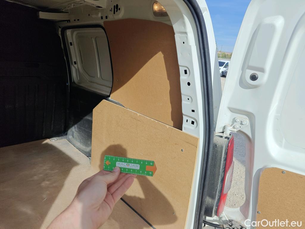  Citroen  Berlingo  Furgón Control M 1.5 100CV MT5 #70