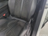  Peugeot  5008 Peugeot  GT PureTech 130 EAT8 5d #34