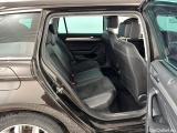  Volkswagen  Passat Variant 2.0 TDI SCR DSG Elegance Automatic Diesel  21 #9