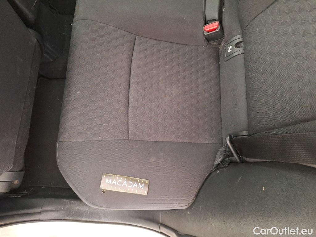  Toyota  Yaris TOYOTA  Hybride / 2019 / 5P / Berline Hybride 116h France Business Stage Acad #6