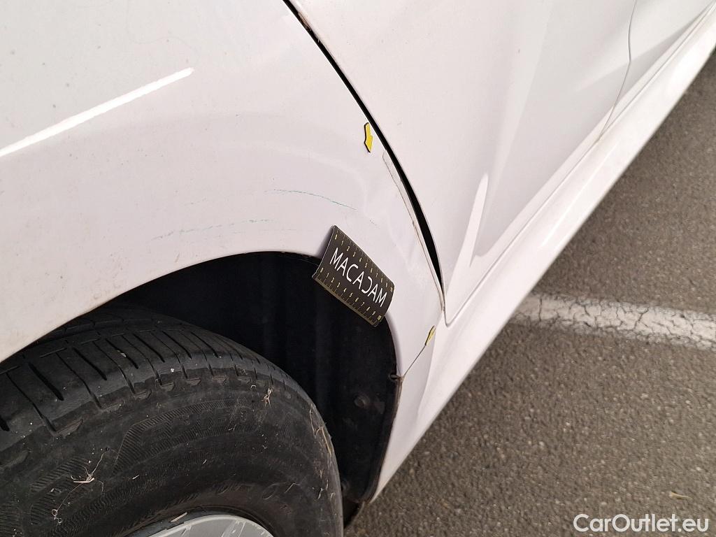  Toyota  Yaris TOYOTA  Hybride / 2019 / 5P / Berline Hybride 116h France Business Stage Acad #2