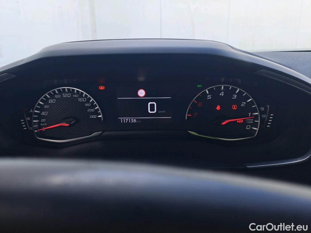  Peugeot  2008  Allure Pack 1.5 HDi 110CV MT6 E6d #29
