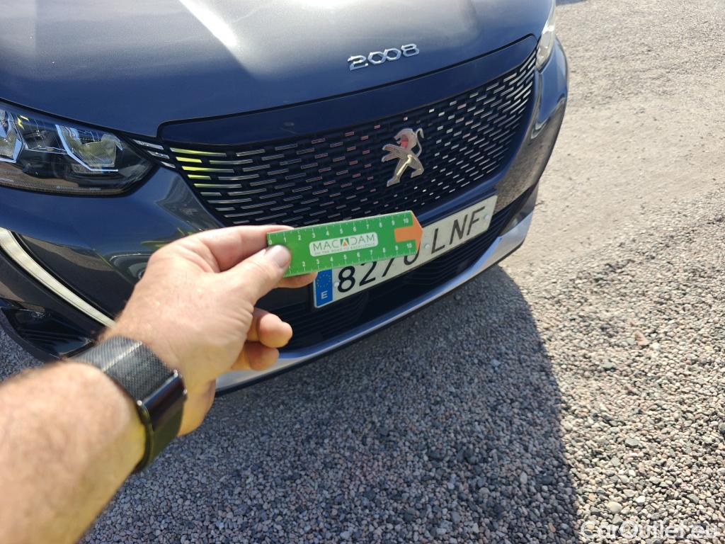  Peugeot  2008  Allure Pack 1.5 HDi 110CV MT6 E6d #15