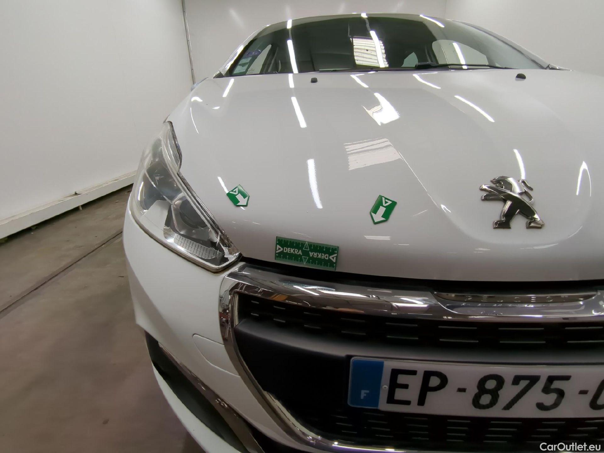  Peugeot  208  Allure Business 1.2 PureTech 110CV BVM5 E6 #12