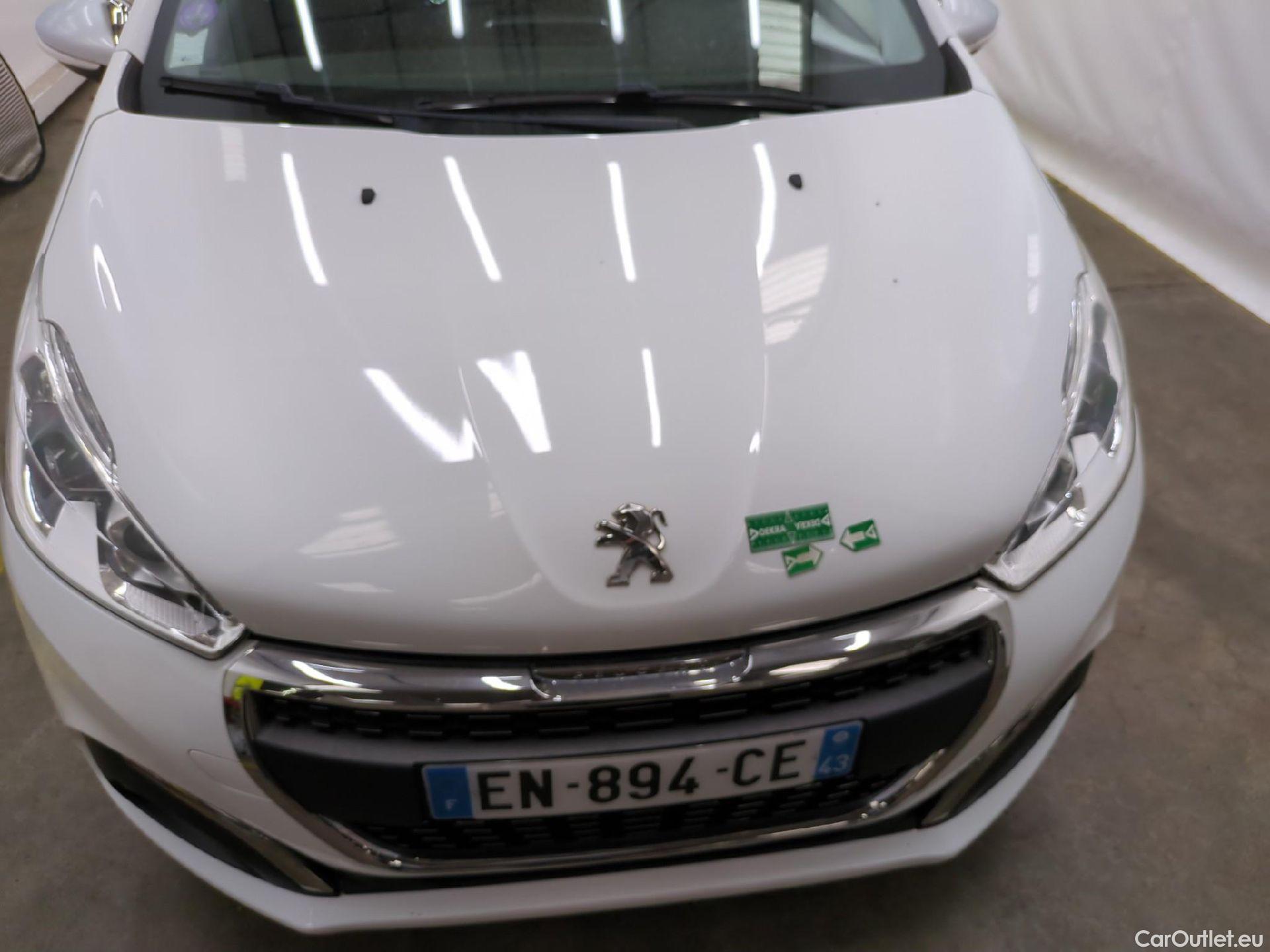  Peugeot  208  Allure Business 1.2 PureTech 110CV BVM5 E6 #8