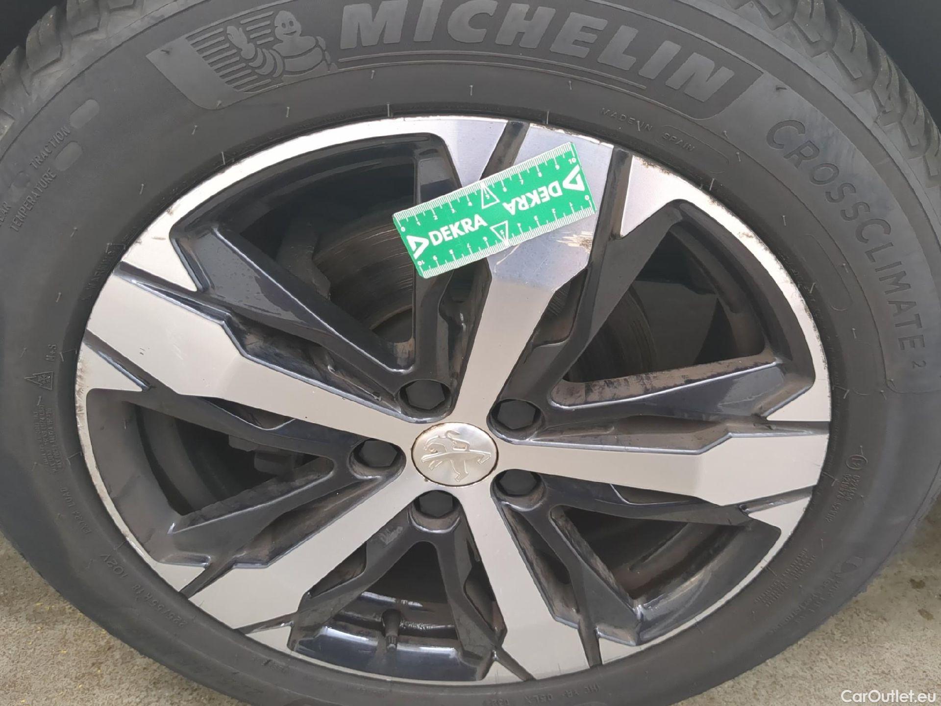  Peugeot  3008  GT Line 1.5 HDi 130CV BVA8 E6dT #12