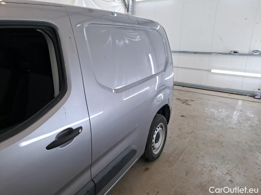  Citroen  Berlingo CITROEN  / 2018 / 4P / Fourgonnette Taille M 650kg PureTech 110 S&S BVM Club #1