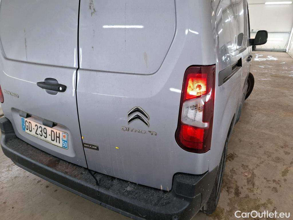  Citroen  Berlingo CITROEN  / 2018 / 4P / Fourgonnette Taille M 650kg PureTech 110 S&S BVM Club #10