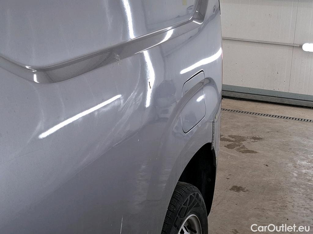  Citroen  Berlingo CITROEN  / 2018 / 4P / Fourgonnette Taille M 650kg PureTech 110 S&S BVM Club #3