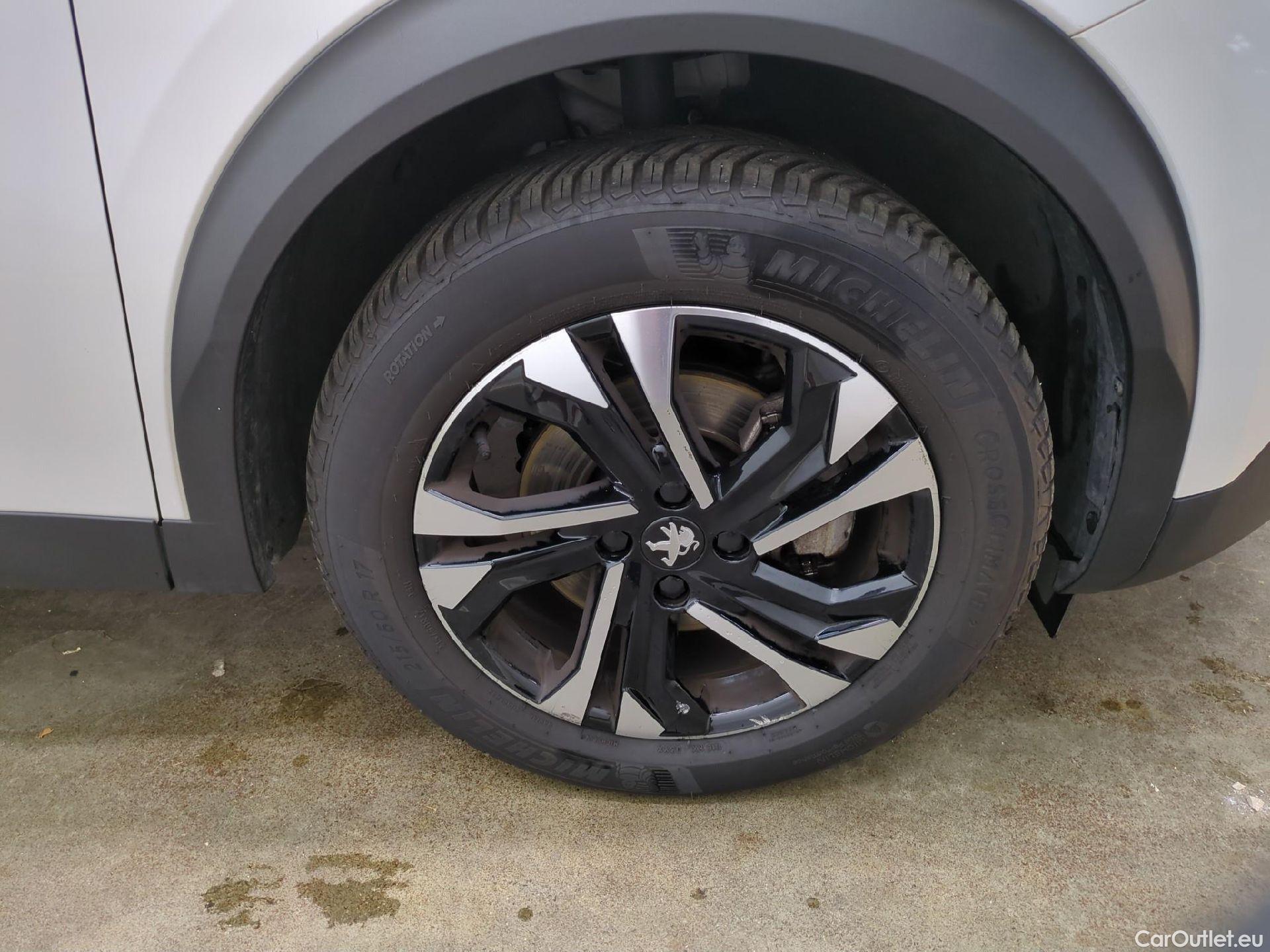  Peugeot  2008  Allure Business 1.5 HDi 130CV BVA8 E6d #4