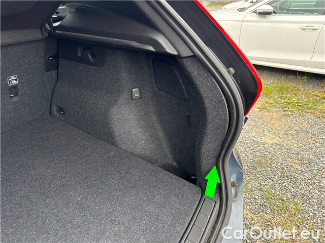  Volvo  XC 40 XC40 B4 Momentum Pro AWD AT #29