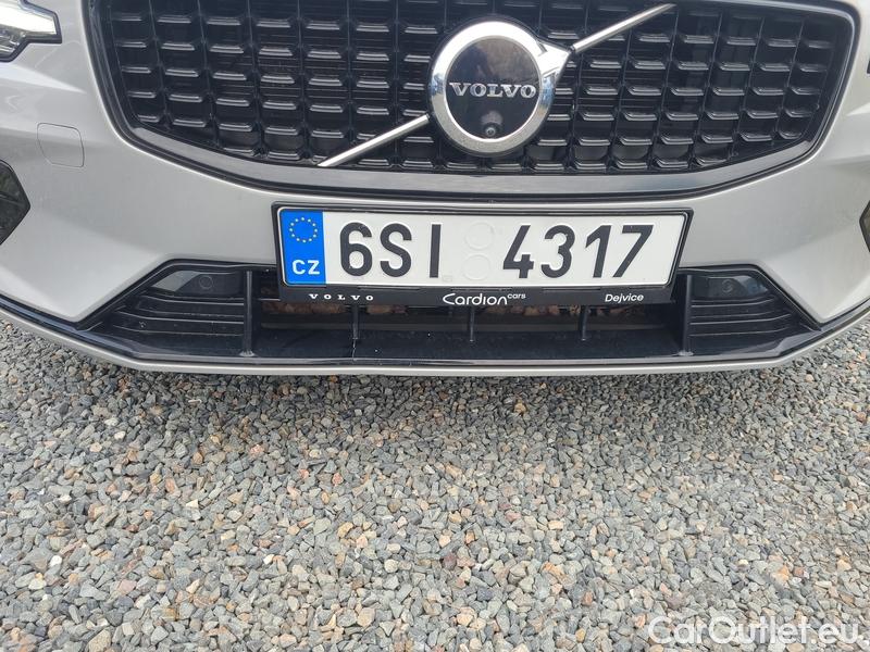  Volvo  S60  (2019)  B5 Ultimate Dark AWD AT #3