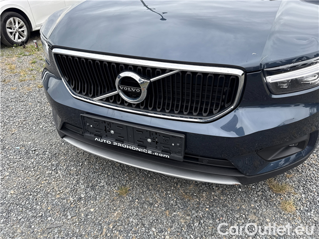  Volvo  XC 40 XC40 B4 Momentum Pro AWD AT #1