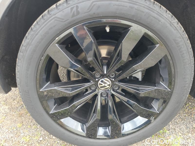  Volkswagen  Touareg  (CR7)(2018->) Tou.3.0TDI Exclusive 4M AT #18