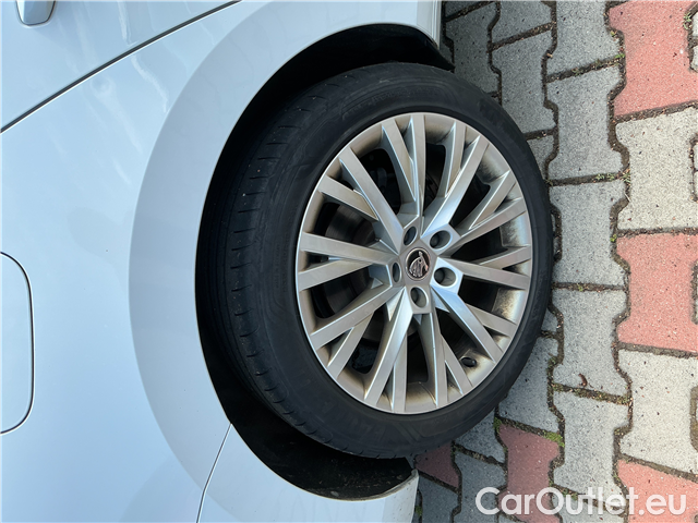  Skoda  Superb Sup.C.FL2.0TDI 110 Style AT #12